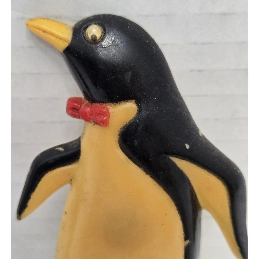 Vtg 1980s SNP Chicago Penguin Refrigerator Magnets Pair - Hong Kong Retro Kitsch